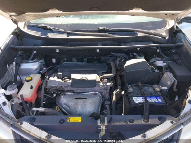 2T3WFREV3FW160217 Toyota Rav4 Xle