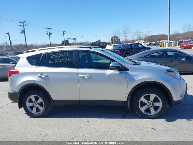 2T3WFREV3FW160217 Toyota Rav4 Xle