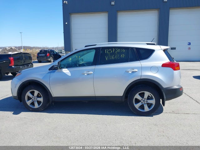 2T3WFREV3FW160217 Toyota Rav4 Xle