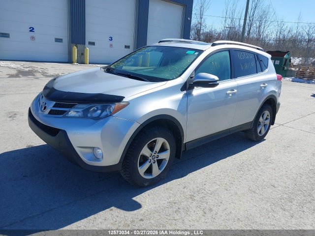 2T3WFREV3FW160217 Toyota Rav4 Xle