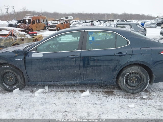 12573042 :رقم المزاد ، 4T1C31AK5LU534808 vin ، 2020 Toyota Camry Le مزاد بيع