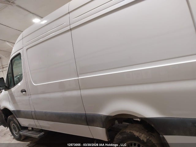 Продажа на аукционе авто 2025 Mercedes-benz Sprinter 2500 Standard Roof 4-cyl Diesel Ho, vin: W1Y4NBVY1SP817352, номер лота: 12573055