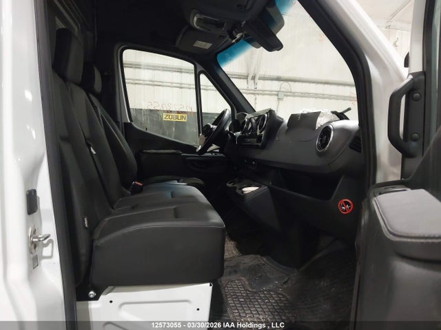 Продажа на аукционе авто 2025 Mercedes-benz Sprinter 2500 Standard Roof 4-cyl Diesel Ho, vin: W1Y4NBVY1SP817352, номер лота: 12573055