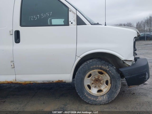 12573057 :رقم المزاد ، 1GTW7FBA6D1129455 vin ، 2013 Gmc Savana G2500 مزاد بيع