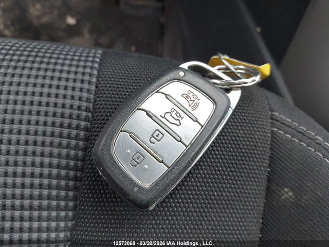 KMHD35LH1GU285457 Hyundai ELANTRA GT