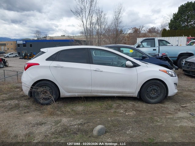 KMHD35LH1GU285457 Hyundai ELANTRA GT