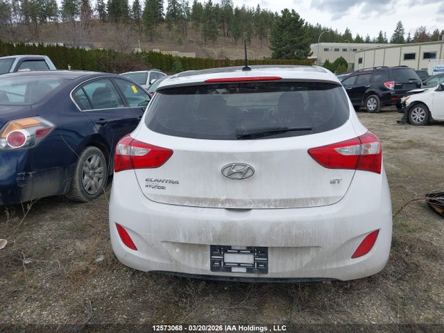 KMHD35LH1GU285457 Hyundai ELANTRA GT