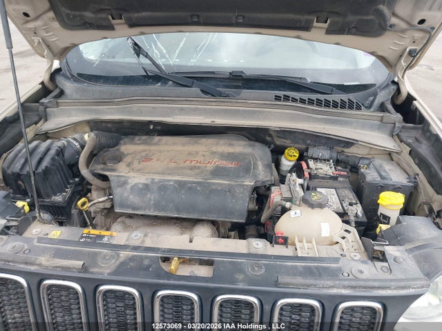 12573069 :رقم المزاد ، ZACCJBBT2GPD29591 vin ، 2016 Jeep Renegade Latitude مزاد بيع