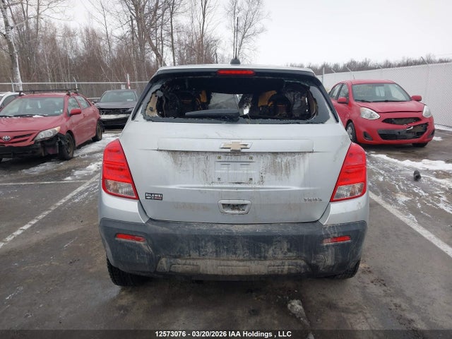 12573076 :رقم المزاد ، 3GNCJKSB5FL256786 vin ، 2015 Chevrolet Trax Ls مزاد بيع