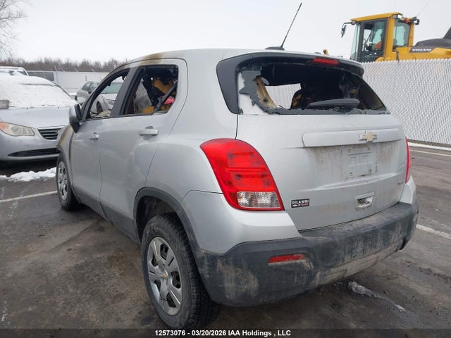 12573076 :رقم المزاد ، 3GNCJKSB5FL256786 vin ، 2015 Chevrolet Trax Ls مزاد بيع