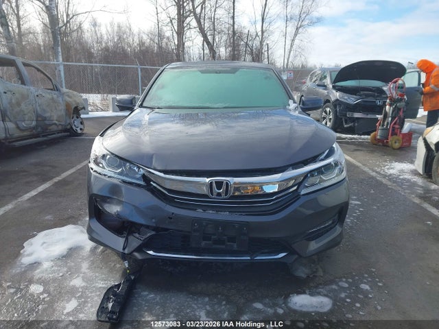 1HGCR2F5XHA805965 Honda Accord