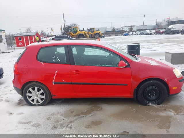 2007 Volkswagen Rabbit 3-door მანქანა იყიდება აუქციონზე, vin: WVWBR71K97W220980, აუქციონის ნომერი: 12573086