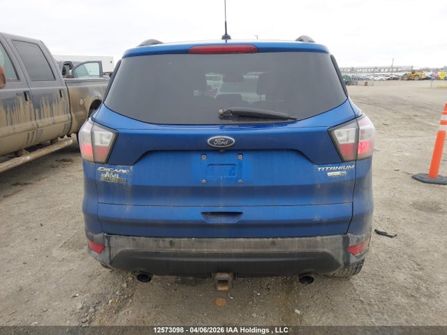 12573098 :رقم المزاد ، 1FMCU9J97HUD70056 vin ، 2017 Ford Escape Titanium مزاد بيع
