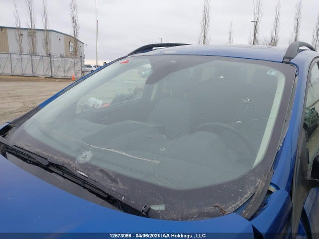 12573098 :رقم المزاد ، 1FMCU9J97HUD70056 vin ، 2017 Ford Escape Titanium مزاد بيع