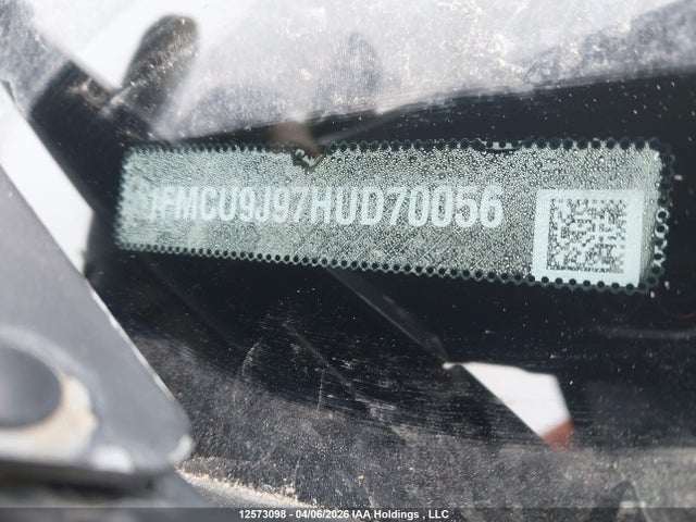 12573098 :رقم المزاد ، 1FMCU9J97HUD70056 vin ، 2017 Ford Escape Titanium مزاد بيع