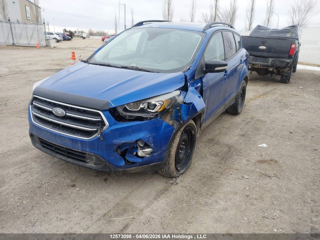 12573098 :رقم المزاد ، 1FMCU9J97HUD70056 vin ، 2017 Ford Escape Titanium مزاد بيع