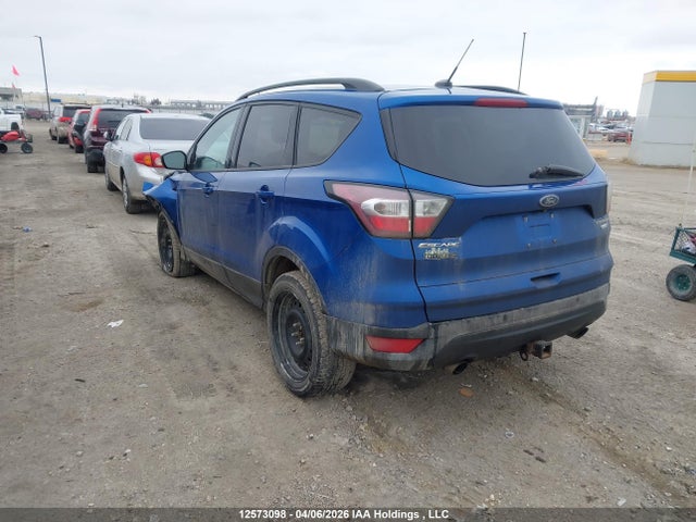 12573098 :رقم المزاد ، 1FMCU9J97HUD70056 vin ، 2017 Ford Escape Titanium مزاد بيع