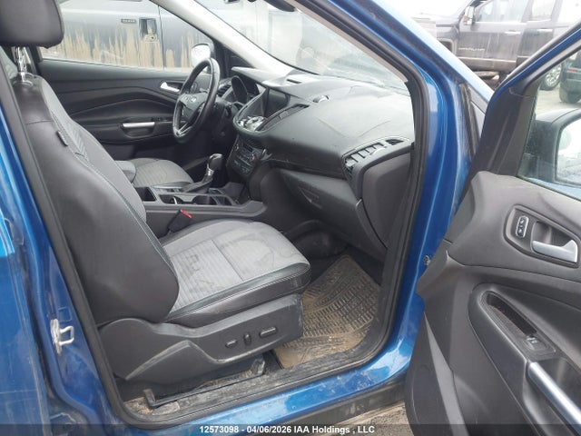 12573098 :رقم المزاد ، 1FMCU9J97HUD70056 vin ، 2017 Ford Escape Titanium مزاد بيع