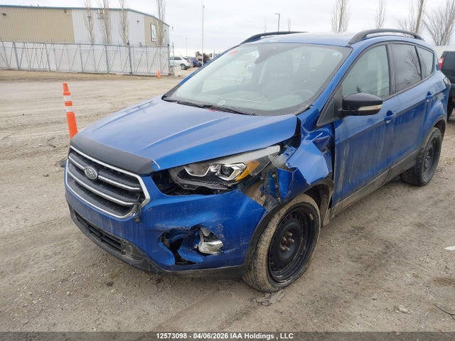 12573098 :رقم المزاد ، 1FMCU9J97HUD70056 vin ، 2017 Ford Escape Titanium مزاد بيع