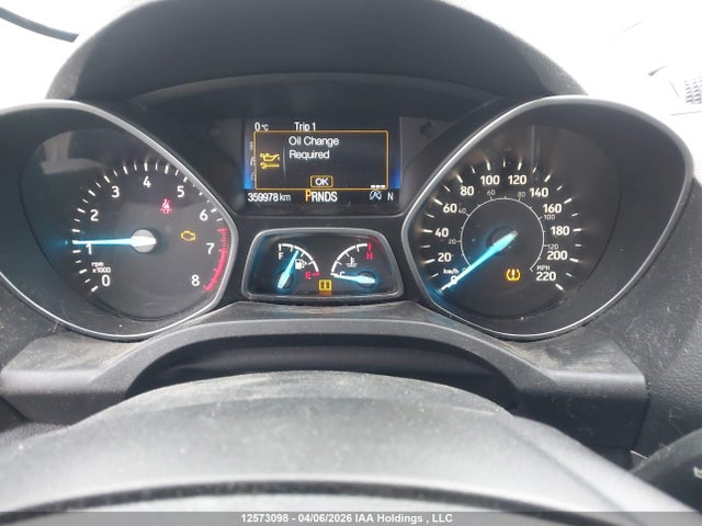 12573098 :رقم المزاد ، 1FMCU9J97HUD70056 vin ، 2017 Ford Escape Titanium مزاد بيع