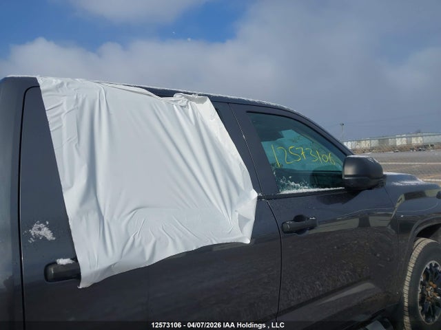 2022 Toyota Tundra მანქანა იყიდება აუქციონზე, vin: 5TFKB5DB2NX025184, აუქციონის ნომერი: 12573106