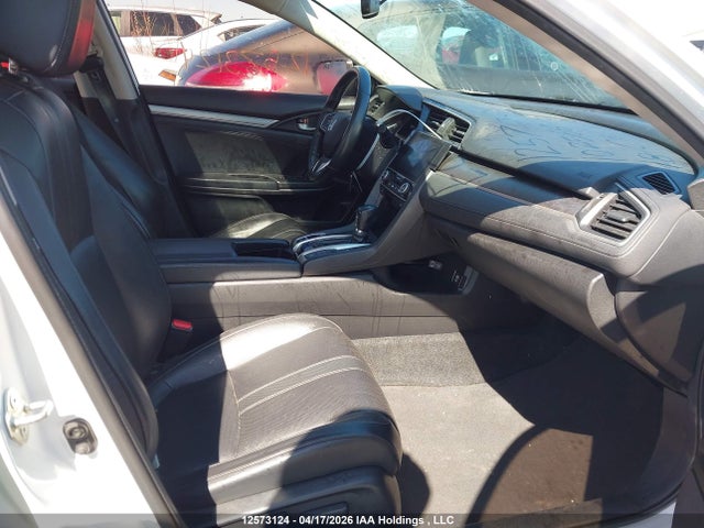 2HGFC1F95JH102566 Honda Civic Touring