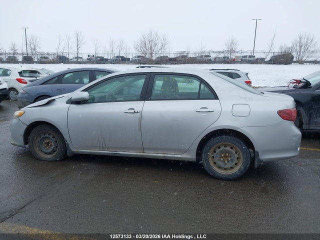 2010 Toyota Corolla Le მანქანა იყიდება აუქციონზე, vin: 2T1BU4EE2AC221843, აუქციონის ნომერი: 12573133