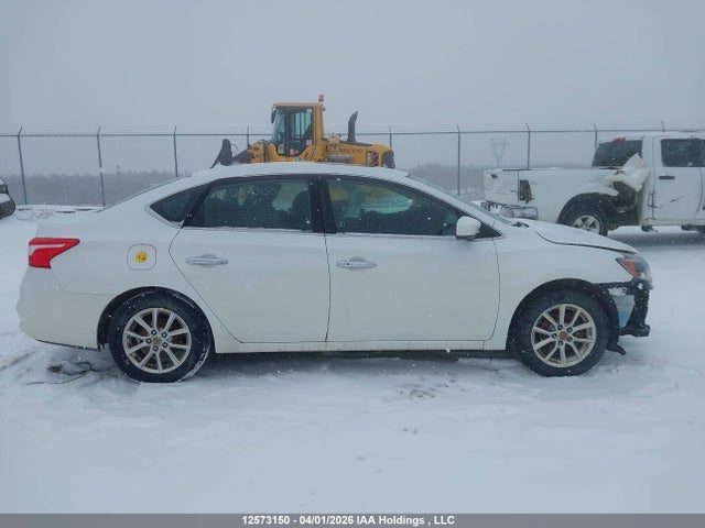 2019 Nissan Sentra 1.8 S/1.8 Sv მანქანა იყიდება აუქციონზე, vin: 3N1AB7AP2KY352155, აუქციონის ნომერი: 12573150