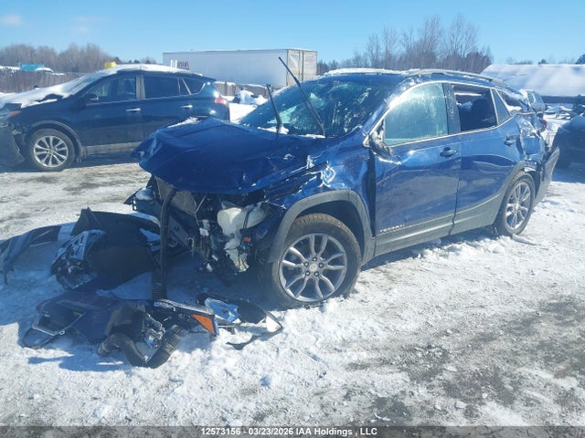 3GKALVEV7NL111835 GMC Terrain Slt