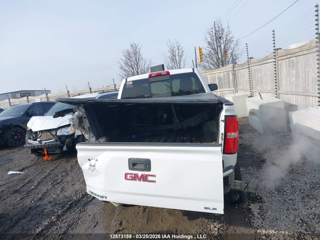 1GTV2MEC1JZ127556 GMC Sierra 1500 Sle