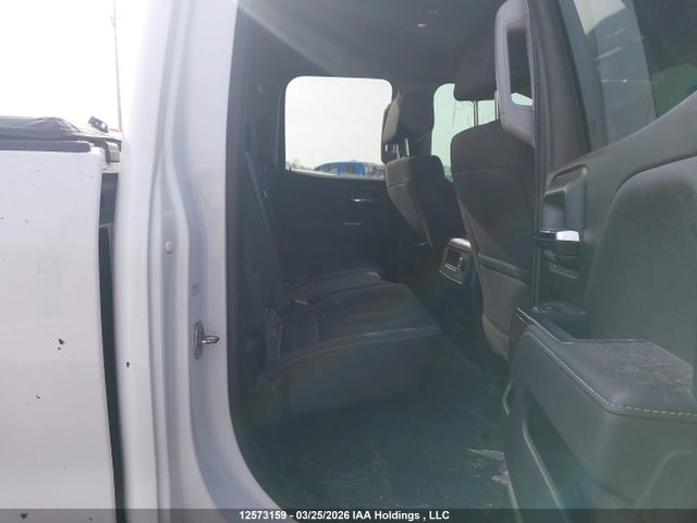 1GTV2MEC1JZ127556 GMC Sierra 1500 Sle