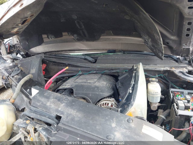 Aukcja sprzedaży 2011 Gmc Yukon Xl 1500 Denali, vin: 1GKS2MEF6BR205185, numer aukcji: 12573173
