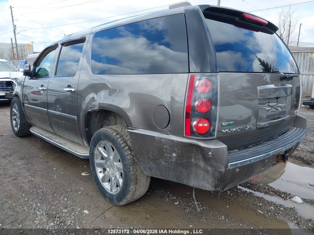 Aukcja sprzedaży 2011 Gmc Yukon Xl 1500 Denali, vin: 1GKS2MEF6BR205185, numer aukcji: 12573173