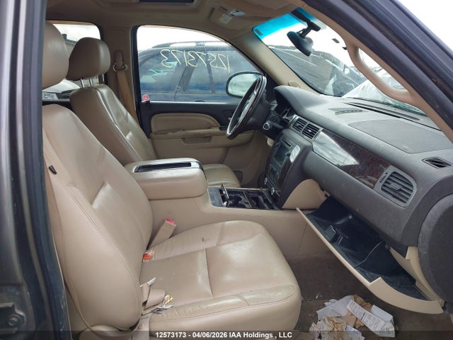 Aukcja sprzedaży 2011 Gmc Yukon Xl 1500 Denali, vin: 1GKS2MEF6BR205185, numer aukcji: 12573173