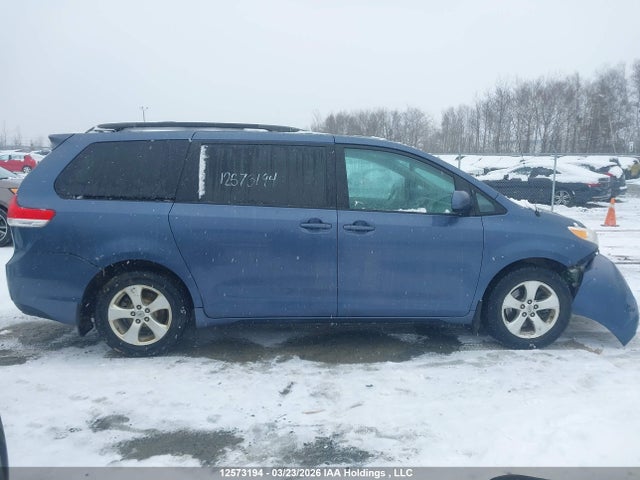 5TDKK3DC2ES420291 Toyota Sienna Le V6