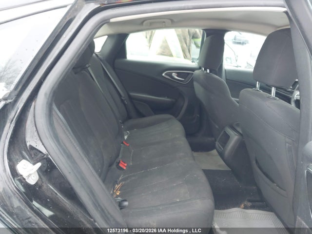 2015 Chrysler 200 Lx მანქანა იყიდება აუქციონზე, vin: 1C3CCCFBXFN749242, აუქციონის ნომერი: 12573196