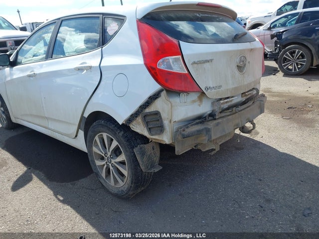 KMHCT5AE4HU323608 Hyundai ACCENT SE