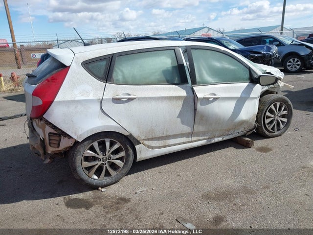 KMHCT5AE4HU323608 Hyundai ACCENT SE