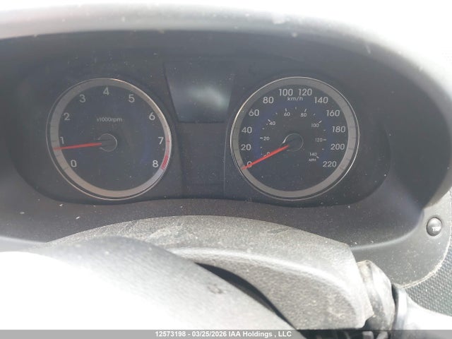 KMHCT5AE4HU323608 Hyundai ACCENT SE