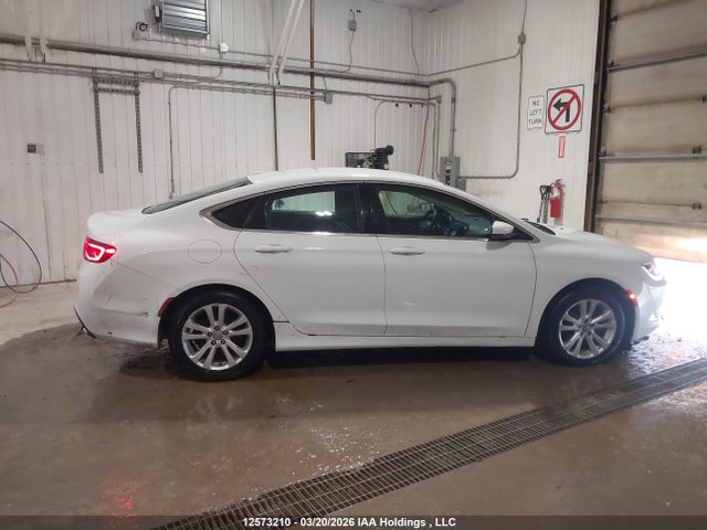 Продажа на аукционе авто 2015 Chrysler 200 Limited, vin: 1C3CCCAG5FN511348, номер лота: 12573210
