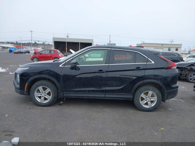 JA4ATUAAXRZ620125 Mitsubishi Eclipse Cross Es