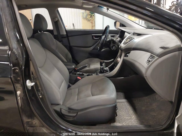 2012 Hyundai Elantra Gls მანქანა იყიდება აუქციონზე, vin: 5NPDH4AE6CH093044, აუქციონის ნომერი: 12573235