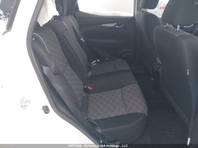JN1BJ1CW0LW378612 Nissan Qashqai S/sl/sv