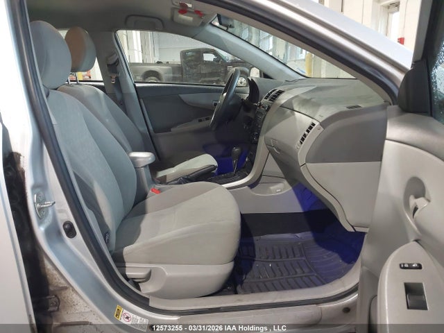 12573255 :رقم المزاد ، 2T1BU4EE7AC411797 vin ، 2010 Toyota Corolla مزاد بيع