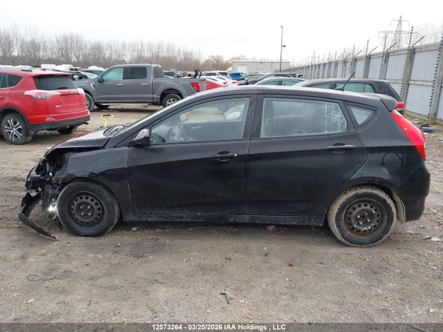 Продажа на аукционе авто 2016 Hyundai Accent Gl, vin: KMHCT5AE7GU275584, номер лота: 12573264