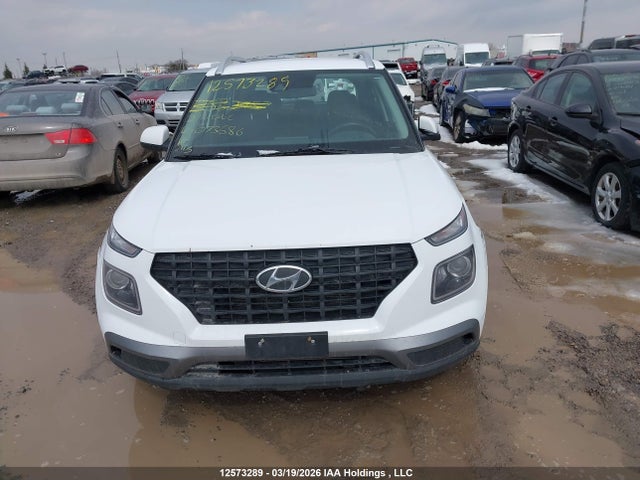 2021 Hyundai Venue Preferred მანქანა იყიდება აუქციონზე, vin: KMHRC8A35MU073686, აუქციონის ნომერი: 12573289