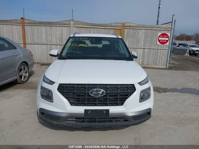 2021 Hyundai Venue Preferred მანქანა იყიდება აუქციონზე, vin: KMHRC8A35MU073686, აუქციონის ნომერი: 12573289