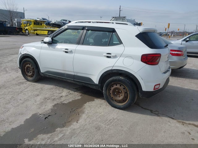 2021 Hyundai Venue Preferred მანქანა იყიდება აუქციონზე, vin: KMHRC8A35MU073686, აუქციონის ნომერი: 12573289