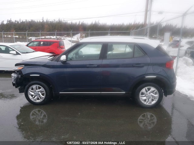 12573302 :رقم المزاد ، KMHRC8A30RU334195 vin ، 2024 Hyundai Venue Preferred With Two-tone مزاد بيع