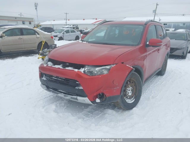 JA4JZ3AX3FZ601067 Mitsubishi Outlander Se